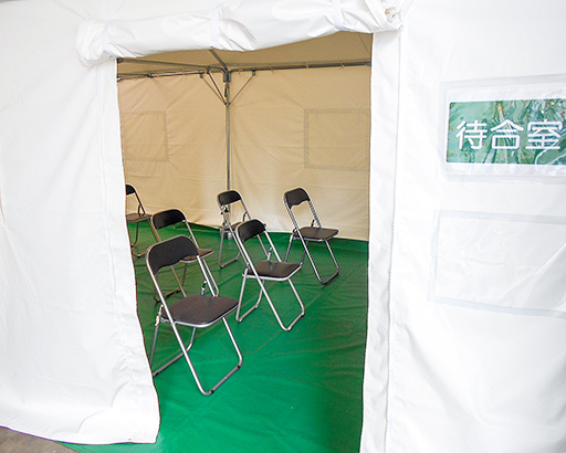 病院の駐車場に設置