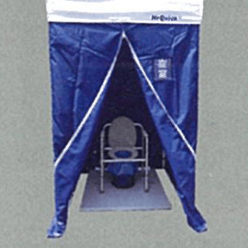 簡易トイレを設置した例(トイレは付属しません)